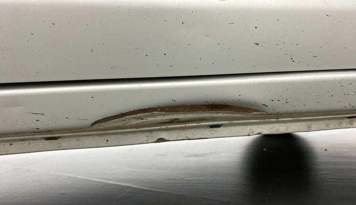 2019 Maruti Alto LXI, Petrol, Manual, 42,839 km, Right running board - Minor scratches