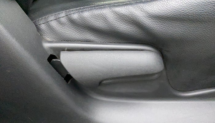 2012 Maruti Swift VXI, Petrol, Manual, 80,388 km, Driver Side Adjustment Panel