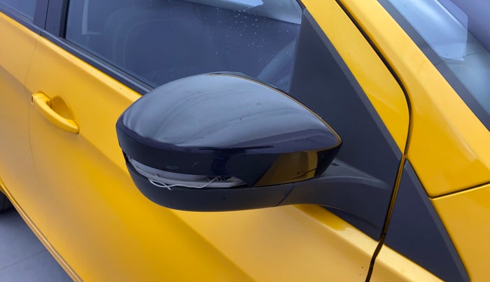 2020 Tata Tiago XZ PLUS PETROL, Petrol, Manual, 42,331 km, Right rear-view mirror - Indicator light not working