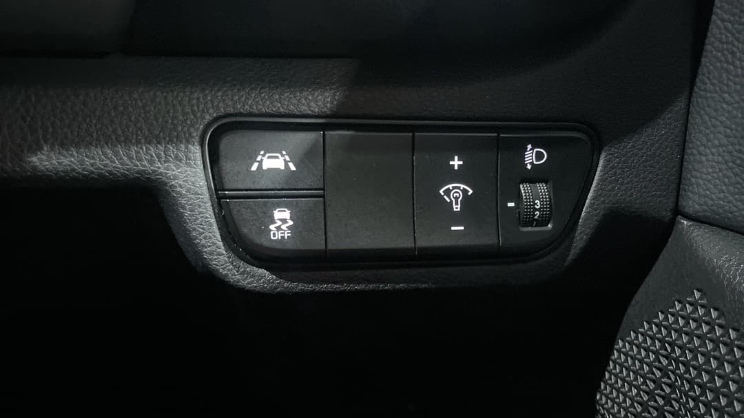 2020 Kia Seltos Sport+ (AWD), Automatic, 102205 km, Utility Switches/Buttons