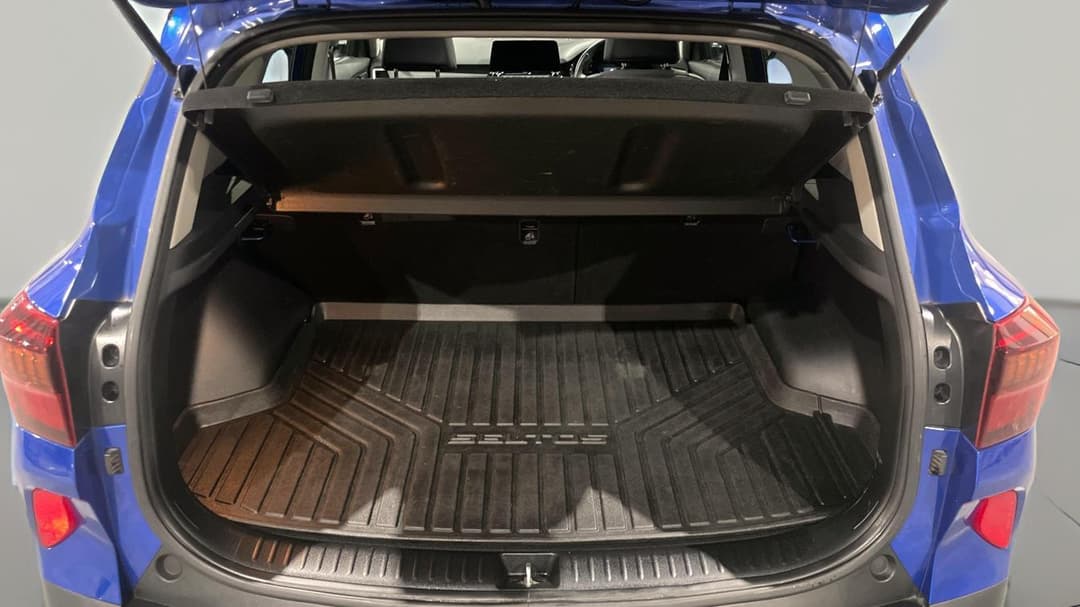 2020 Kia Seltos Sport+ (AWD), Automatic, 102205 km, Boot Inside View