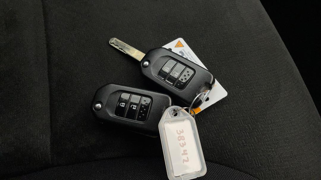 2015 Honda CR-V Vti Le (4x4), Automatic, 77740 km, Key Close-up