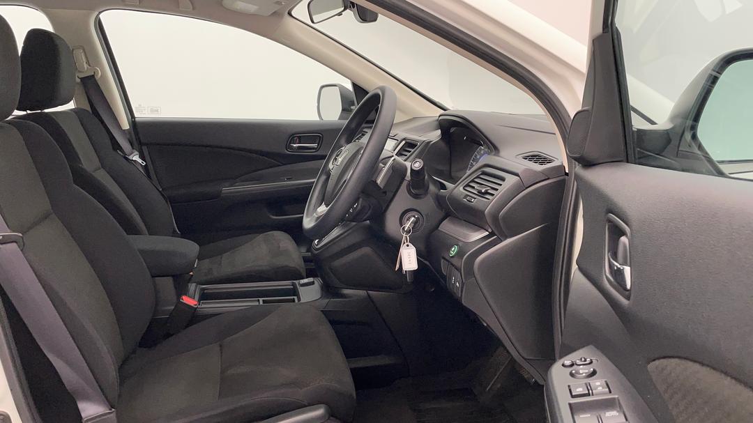 2015 Honda CR-V Vti Le (4x4), Automatic, 77740 km, Right Side Front Door Cabin View