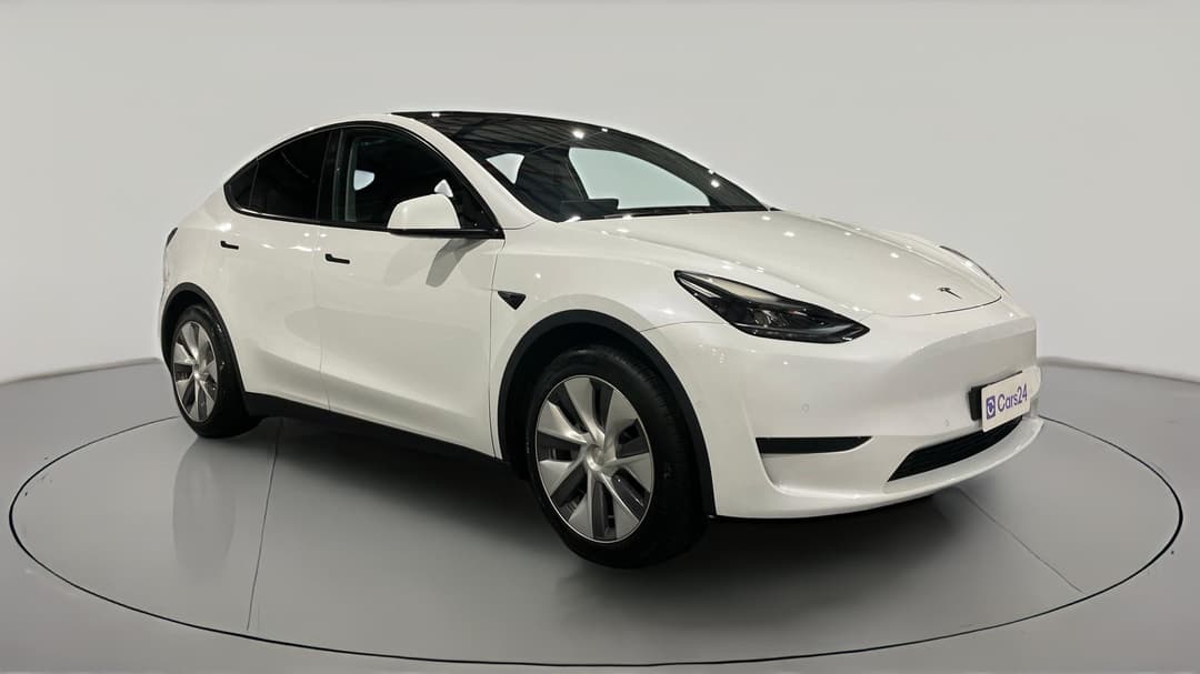 2023 Tesla Model Y Rear-wheel Drive, Automatic, 43174 km, Right Front Diagonal (45- Degree) View