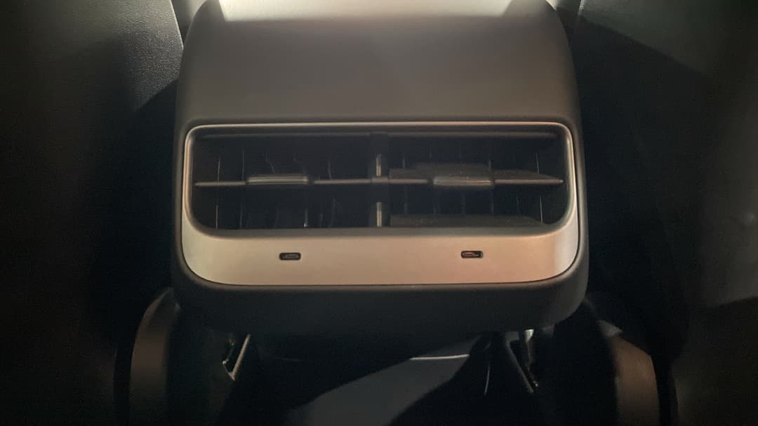 2023 Tesla Model Y Rear-wheel Drive, Automatic, 43174 km, Rear A/C Vent