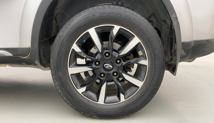 2018 Mahindra XUV500 W11 AT, Diesel, Automatic, 60,820 km, Left Rear Wheel