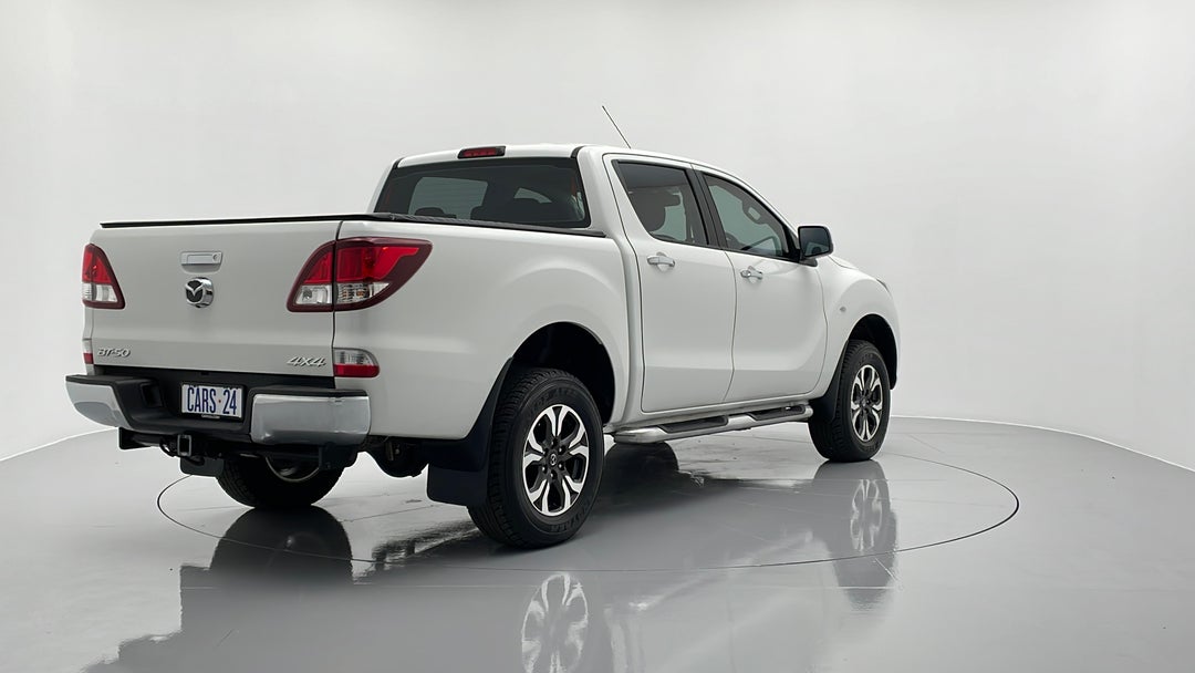 Right Back Diagonal (45- Degree) View