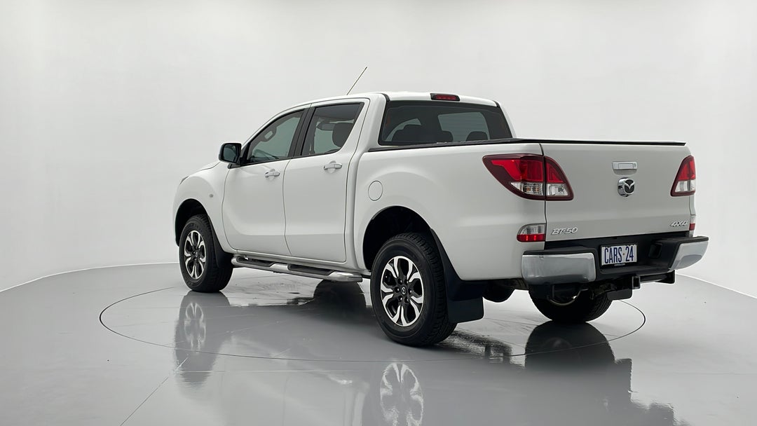 Left Back Diagonal (45- Degree) View