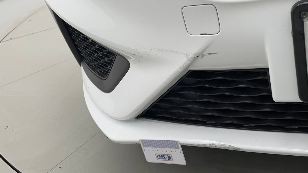 Bumper Front Scratch