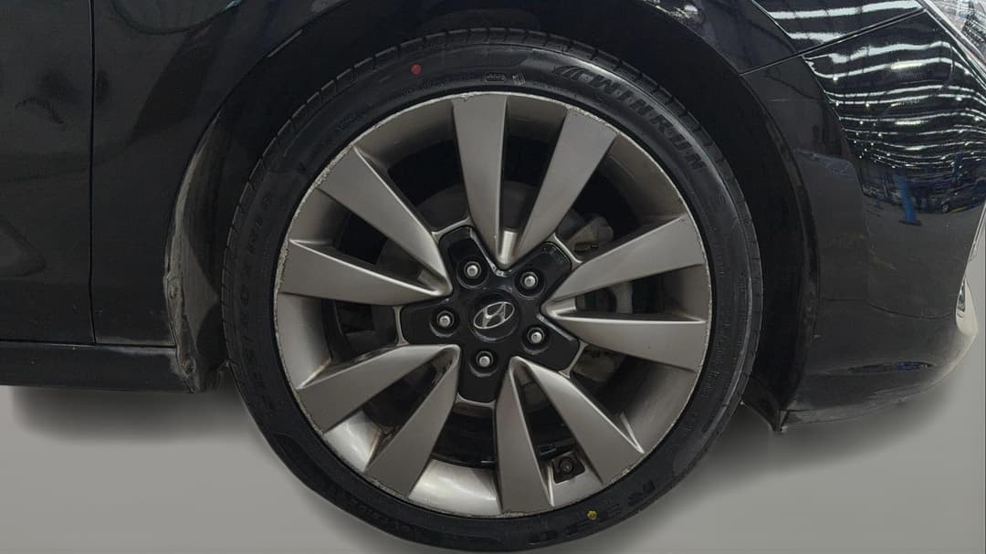 2017 Hyundai i30 Sr, Automatic, 135492 km, Right Front Wheel