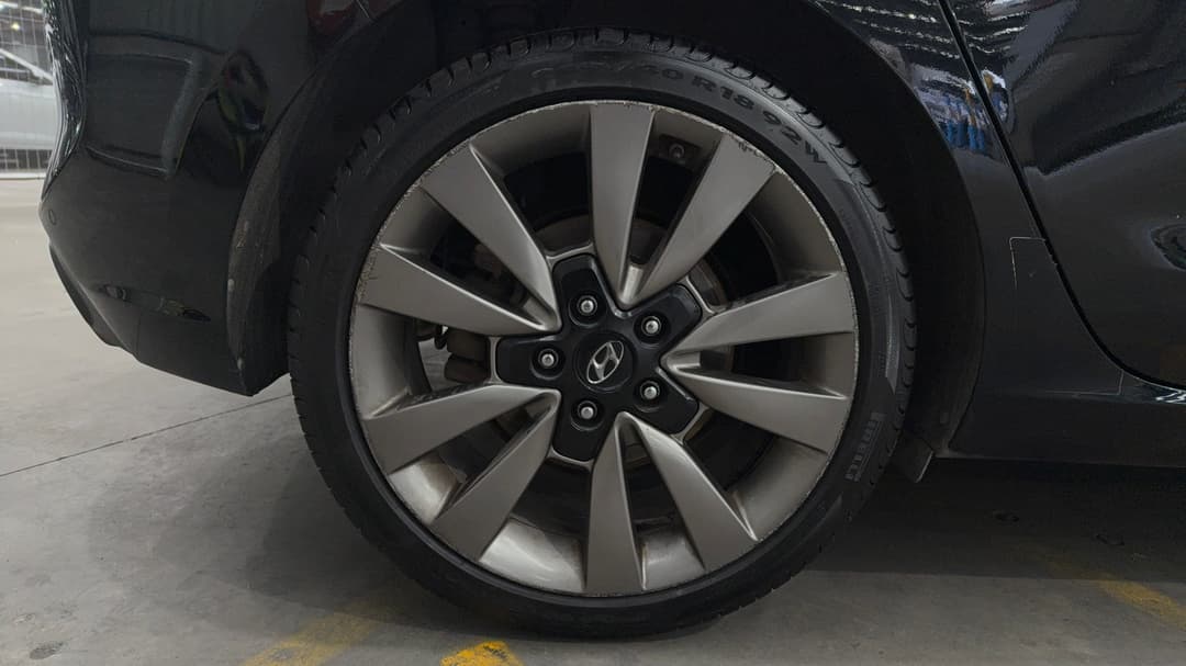 2017 Hyundai i30 Sr, Automatic, 135492 km, Right Rear Wheel