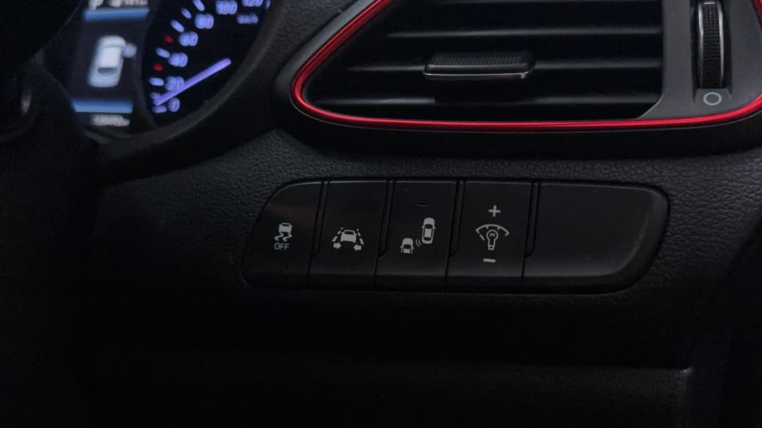 2017 Hyundai i30 Sr, Automatic, 135492 km, Utility Switches/Buttons