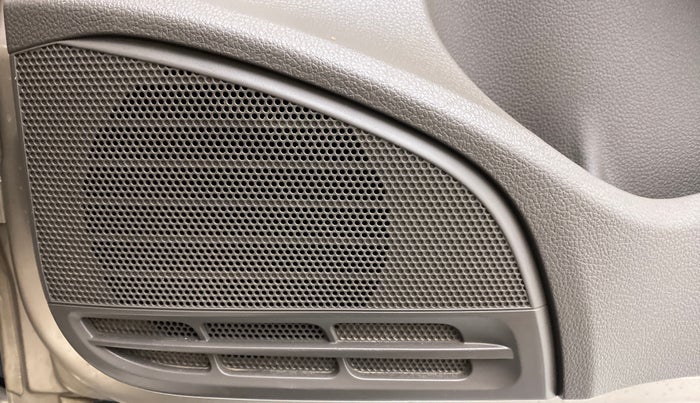 2017 Volkswagen Vento 1.2 TSI HIGHLINE PLUS AT, Petrol, Automatic, 85,541 km, Speaker