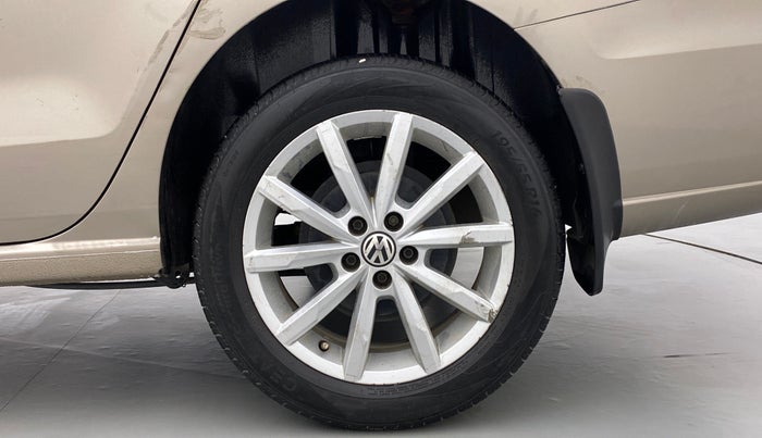 2017 Volkswagen Vento 1.2 TSI HIGHLINE PLUS AT, Petrol, Automatic, 85,541 km, Left Rear Wheel