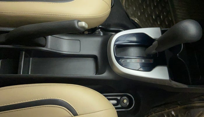 2015 Honda Jazz 1.2 S AT, Petrol, Automatic, 8,820 km, Gear Lever