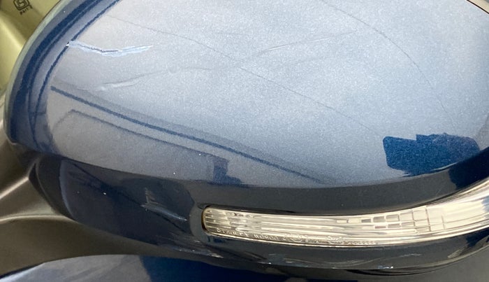 2018 Maruti Ertiga VXI CNG, CNG, Manual, 50,873 km, Left rear-view mirror - Minor scratches