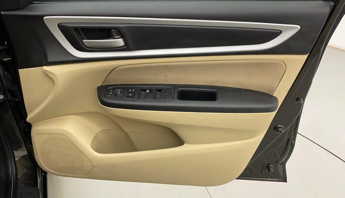 2022 Honda Amaze 1.2L I-VTEC VX, Petrol, Manual, 25,896 km, Driver Side Door Panels Control