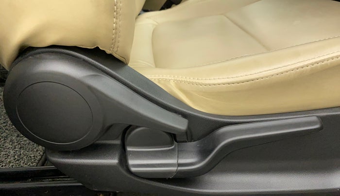 2022 Honda Amaze 1.2L I-VTEC VX, Petrol, Manual, 25,896 km, Driver Side Adjustment Panel