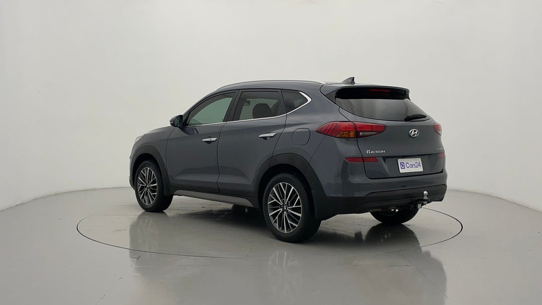 Left Back Diagonal (45- Degree) View