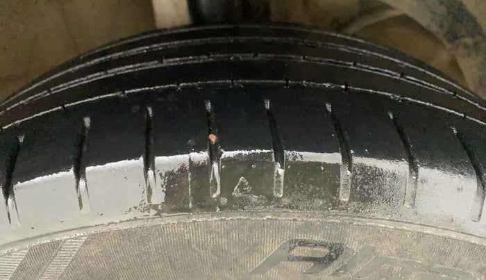 2021 Maruti Baleno ALPHA PETROL 1.2, CNG, Manual, 50,253 km, Right Front Tyre Tread