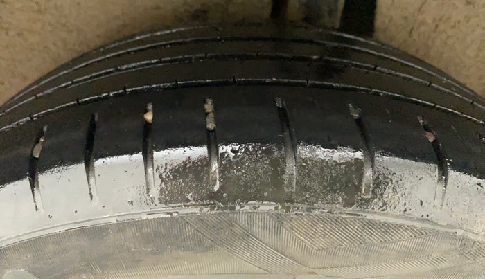 2021 Maruti Baleno ALPHA PETROL 1.2, CNG, Manual, 50,253 km, Left Rear Tyre Tread