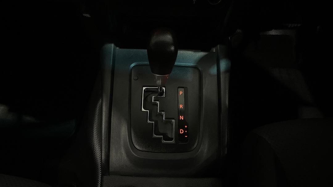 2018 Mitsubishi Triton Glx (4x4), Automatic, 98788 km, Gear Lever 