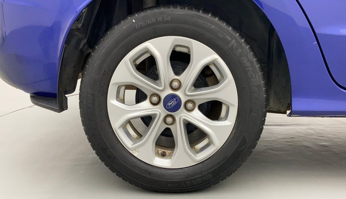 2017 Ford Figo Aspire 1.2 TITANIUM PETROL, Petrol, Manual, 42,832 km, Right Rear Wheel