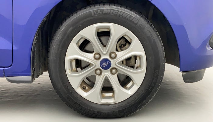 2017 Ford Figo Aspire 1.2 TITANIUM PETROL, Petrol, Manual, 42,832 km, Right Front Wheel