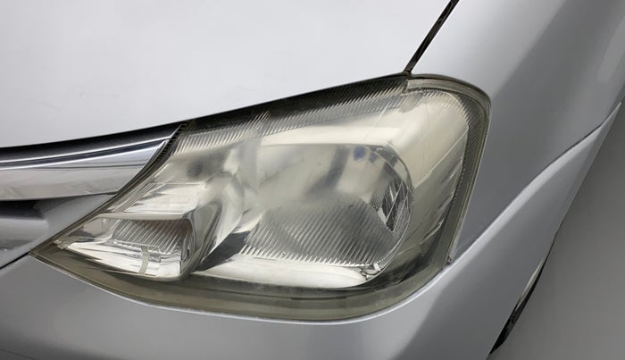 2011 Toyota Etios G, Petrol, Manual, 71,426 km, Left headlight - Faded