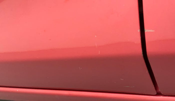 2018 Datsun Go T, Petrol, Manual, 75,254 km, Front passenger door - Minor scratches