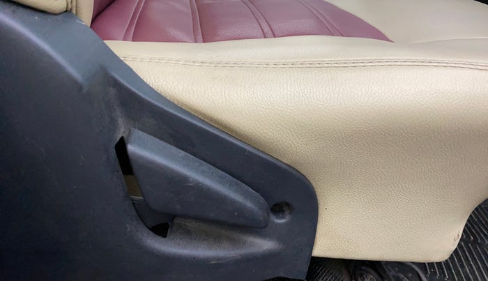 2018 Datsun Go T, Petrol, Manual, 75,254 km, Driver Side Adjustment Panel