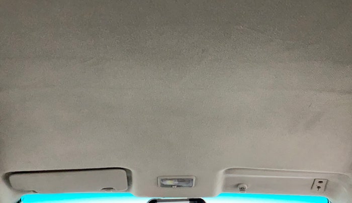 2018 Datsun Go T, Petrol, Manual, 75,254 km, Ceiling - Sun visor missing
