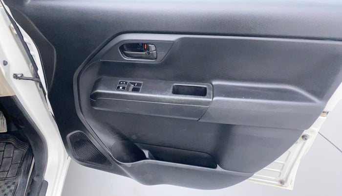 2019 Maruti New Wagon-R LXI 1.0 L, Petrol, Manual, 51,992 km, Driver Side Door Panels Controls