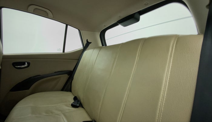 2010 Hyundai i10 MAGNA 1.1 IRDE2, Petrol, Manual, 45,200 km, Right Side Rear Door Cabin