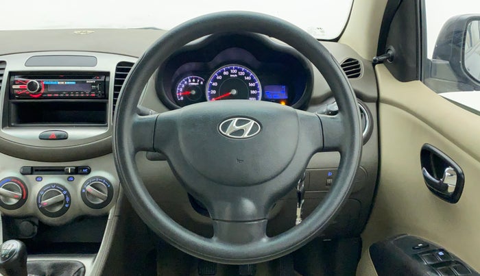 2010 Hyundai i10 MAGNA 1.1 IRDE2, Petrol, Manual, 45,200 km, Steering Wheel Close Up