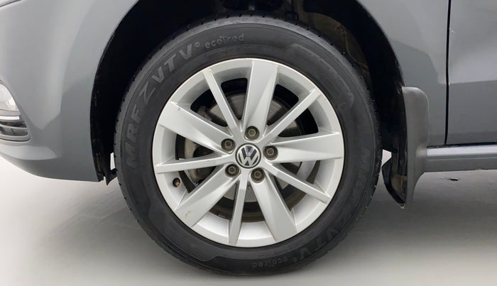 2016 Volkswagen Polo HIGHLINE1.2L, Petrol, Manual, 52,043 km, Left Front Wheel