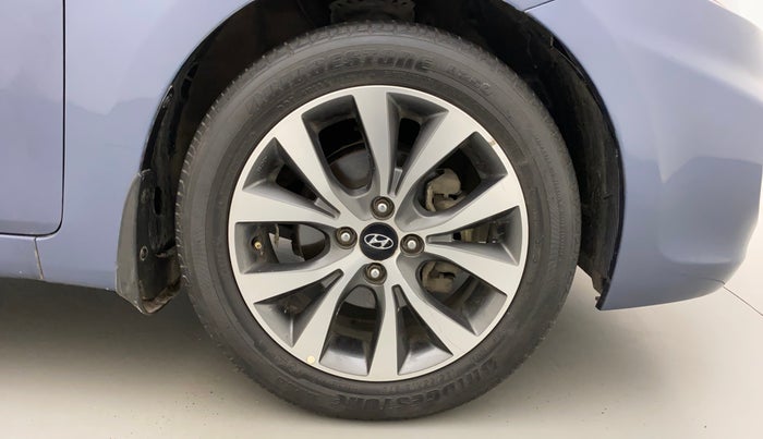 2014 Hyundai Verna FLUIDIC 1.6 VTVT SX, Petrol, Manual, 97,341 km, Right Front Wheel