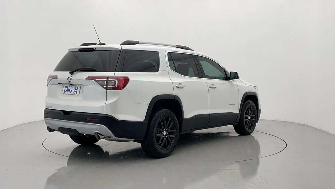 Right Back Diagonal (45- Degree) View