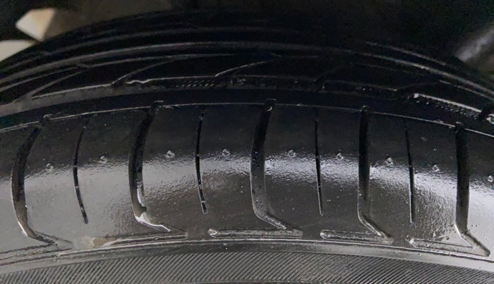 2017 Hyundai Xcent SX 1.2 CRDI, Diesel, Manual, 93,519 km, Right Rear Tyre Tread