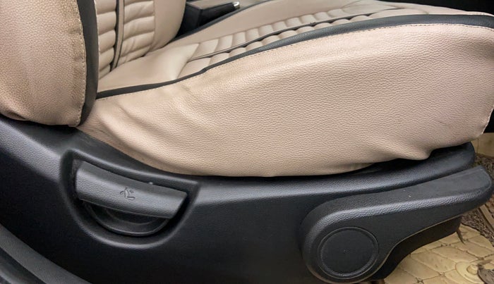 2017 Hyundai Xcent SX 1.2 CRDI, Diesel, Manual, 93,519 km, Driver Side Adjustment Panel