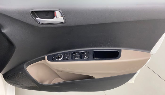 2016 Hyundai Grand i10 ASTA (O) AT 1.2 KAPPA VTVT, Petrol, Automatic, 1,02,243 km, Driver Side Door Panels Control