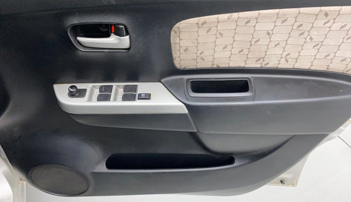 2014 Maruti Wagon R 1.0 VXI, Petrol, Manual, 76,342 km, Driver Side Door Panels Control