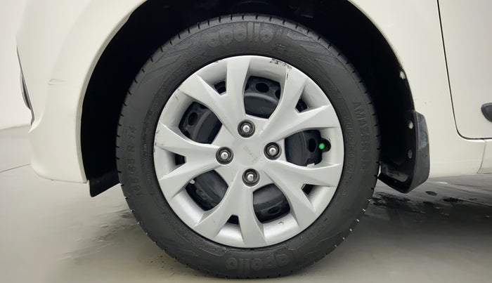 2015 Hyundai Grand i10 SPORTZ 1.1 CRDI, Diesel, Manual, 87,143 km, Left Front Wheel