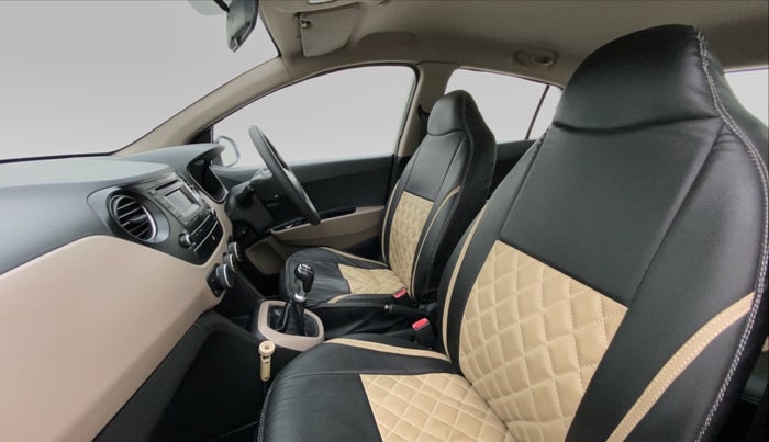 2015 Hyundai Grand i10 SPORTZ 1.1 CRDI, Diesel, Manual, 87,143 km, Right Side Front Door Cabin