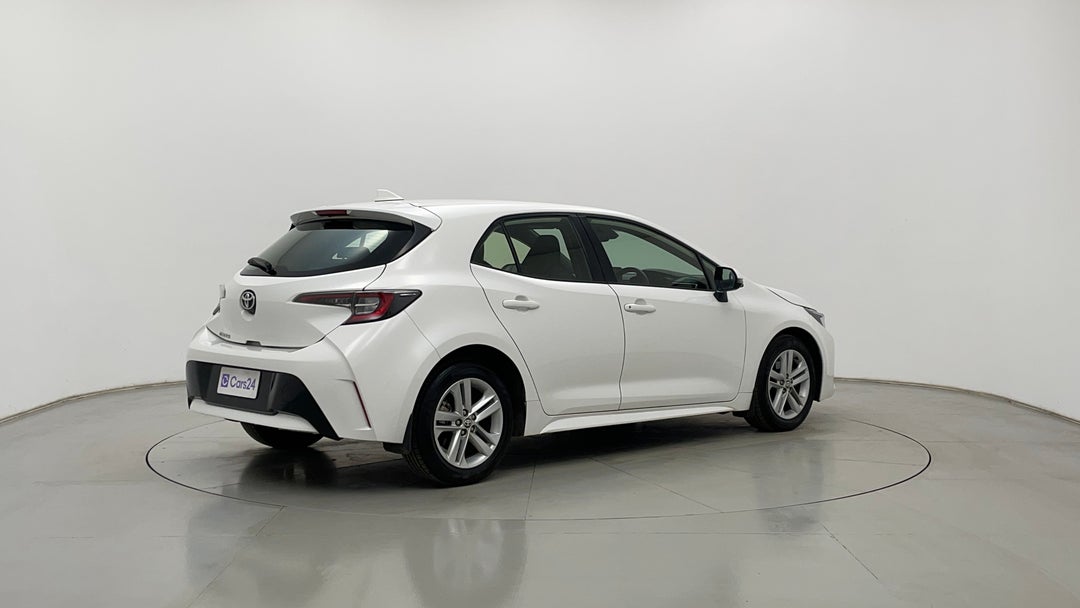 Right Back Diagonal (45- Degree) View