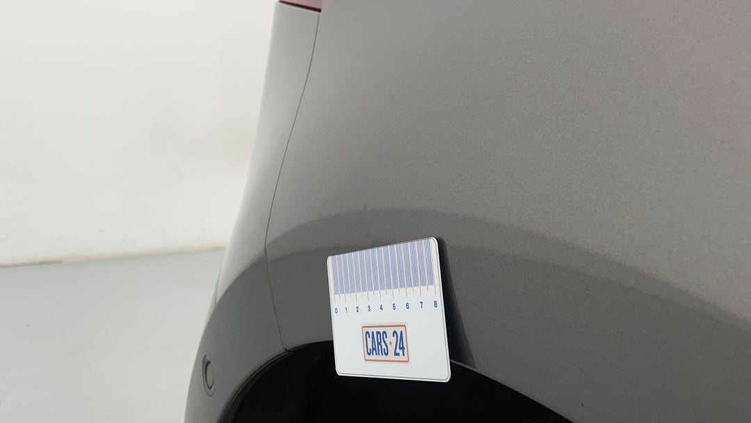 2016 Volkswagen Golf 110 Tsi Highline, Automatic, 93585 km, Quarter Panel Rear RHS Dent