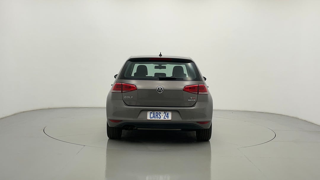 2016 Volkswagen Golf 110 Tsi Highline, Automatic, 93585 km, Back/Rear View