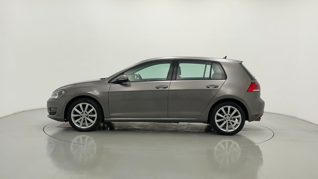 2016 Volkswagen Golf 110 Tsi Highline, Automatic, 93585 km, Left Side View