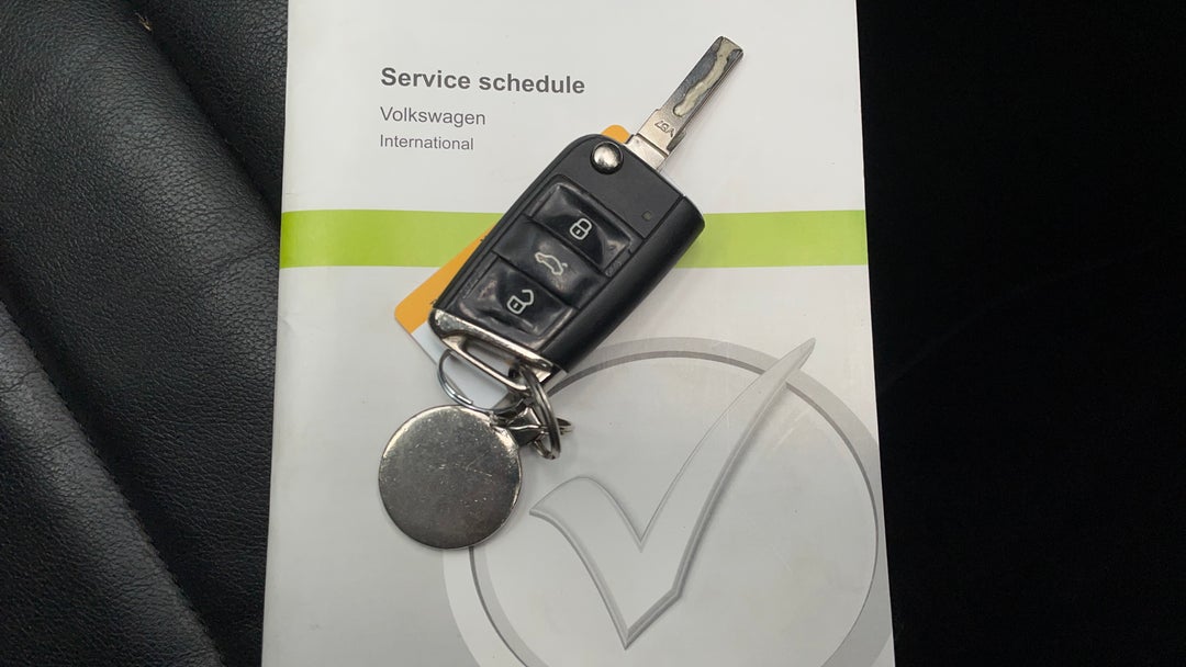 2016 Volkswagen Golf 110 Tsi Highline, Automatic, 93585 km, Key Close-up