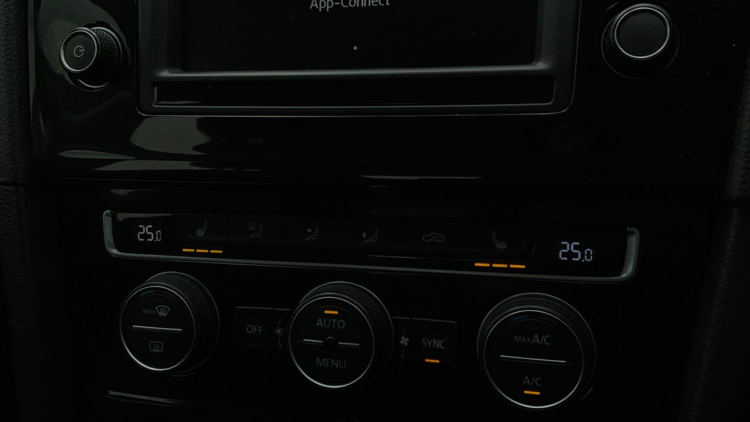 2016 Volkswagen Golf 110 Tsi Highline, Automatic, 93585 km, Ventilated Seats